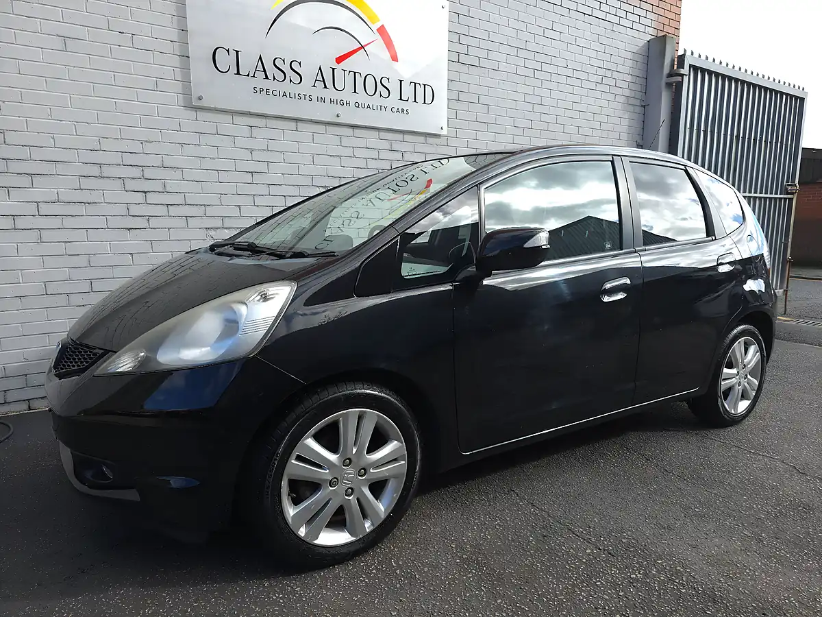 Used 2010 Honda Jazz Ex I Shift Euro 5 Black - Interior and Exterior details 4