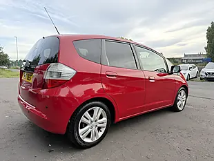 Used 2010 Honda Jazz Ex Red - Interior and Exterior details 4