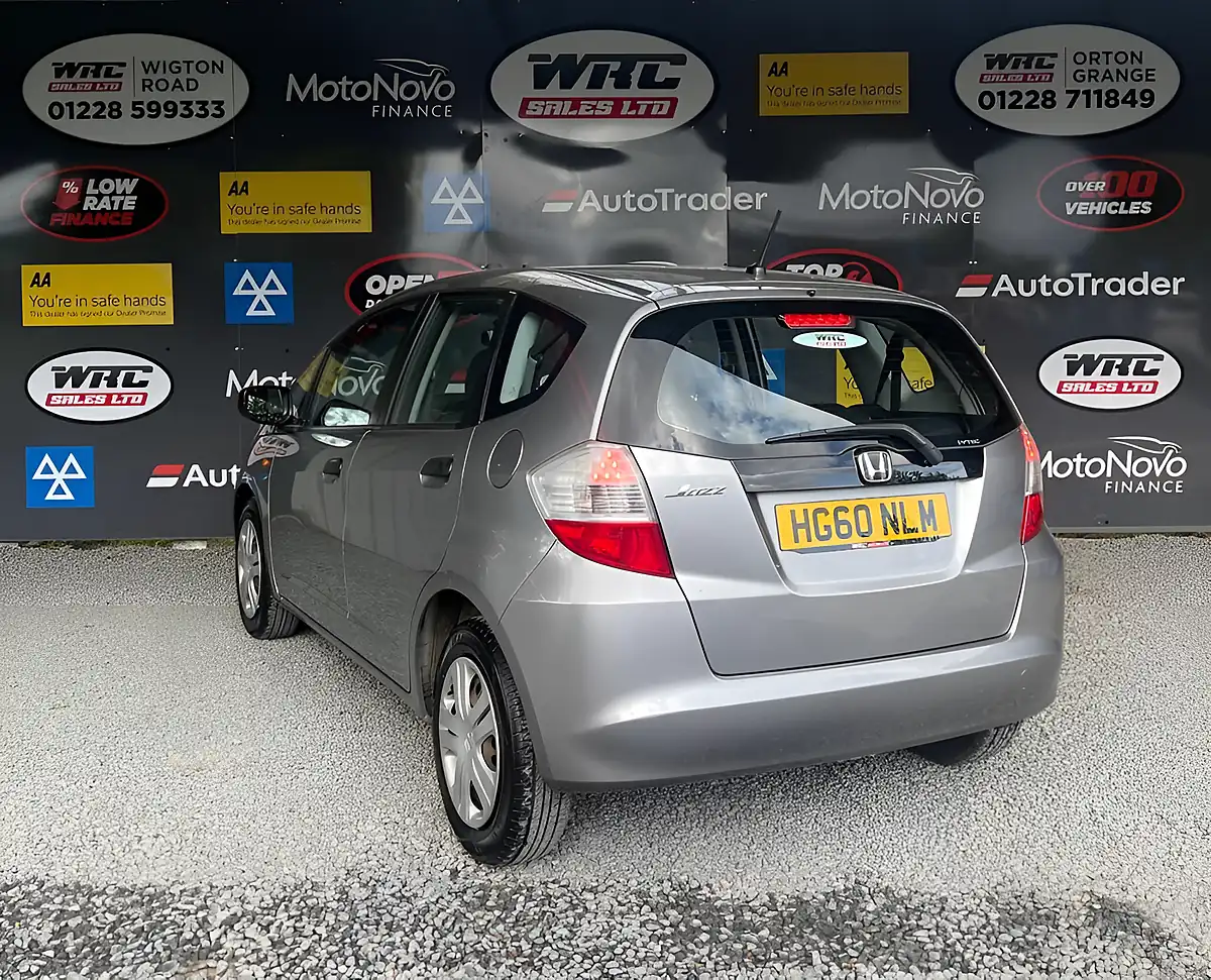 Used 2010 Honda Jazz S Silver - Interior and Exterior details 3