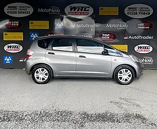 Used 2010 Honda Jazz S Silver - Interior and Exterior details 5