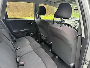 Used 2010 Honda Jazz Si Silver - Interior and Exterior details 16