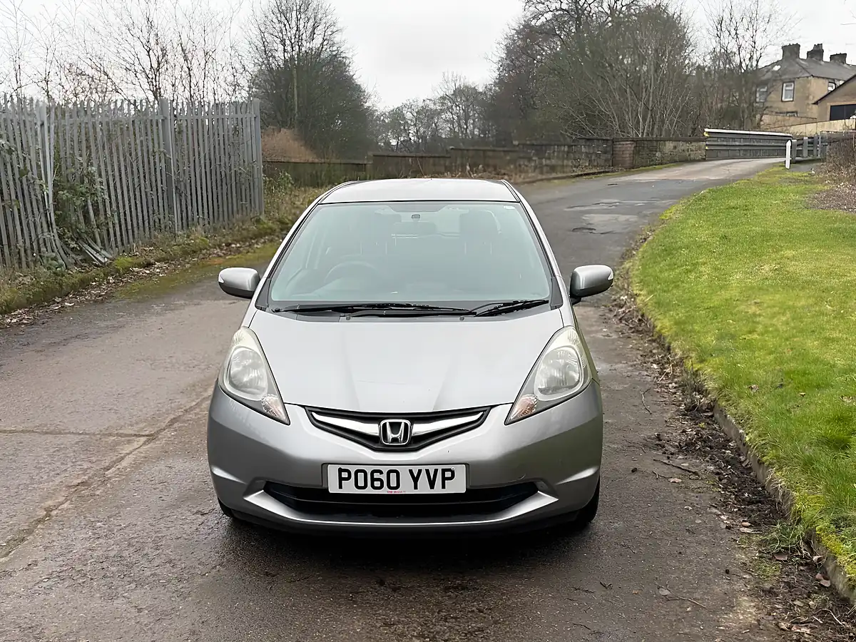Used 2010 Honda Jazz Si Silver - Interior and Exterior details 2