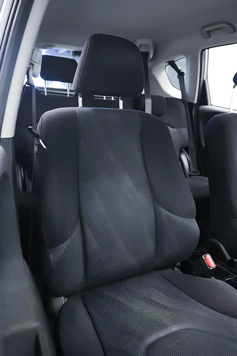 Used 2010 Honda Jazz Si Silver - Interior and Exterior details 10