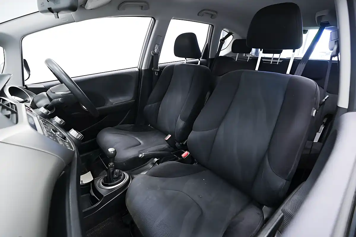 Used 2010 Honda Jazz Si Silver - Interior and Exterior details 19