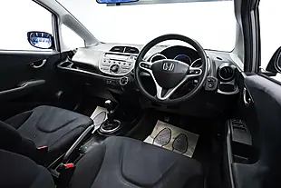 Used 2010 Honda Jazz Si Silver - Interior and Exterior details 8