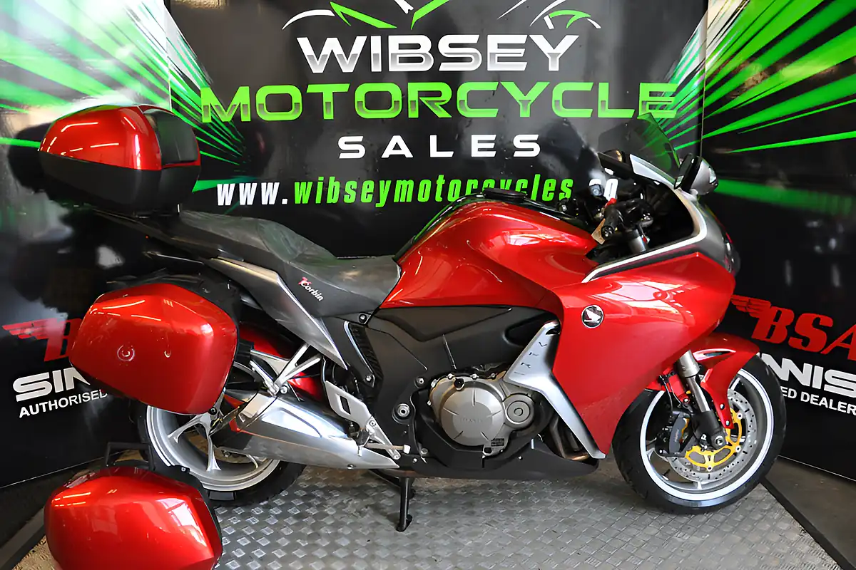 Used 2010 Honda Vfr 1200 Red - Front View