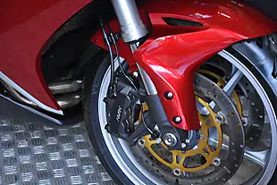Used 2010 Honda Vfr 1200 Red - Interior and Exterior details 13