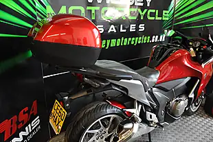Used 2010 Honda Vfr 1200 Red - Interior and Exterior details 14
