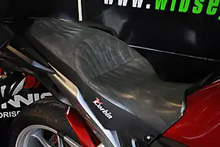 Used 2010 Honda Vfr 1200 Red - Interior and Exterior details 18