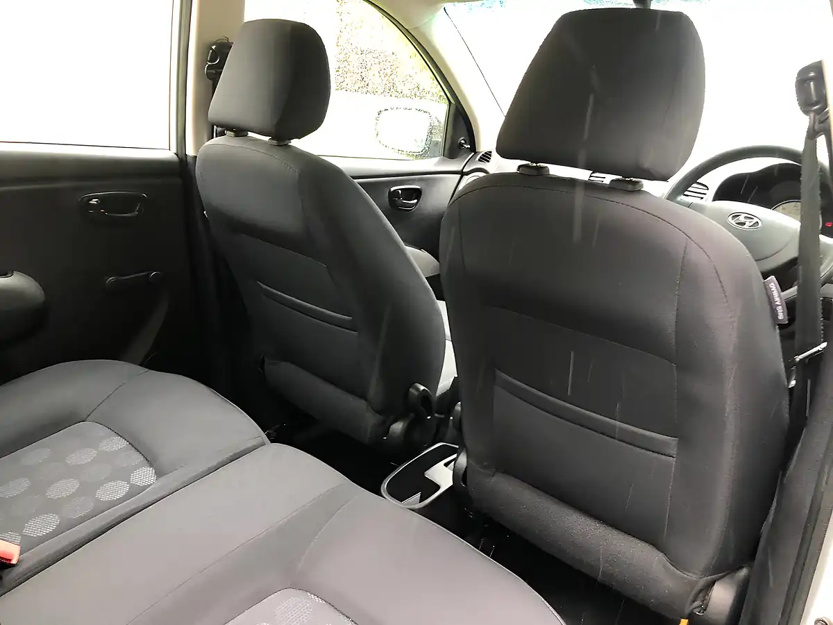 Used 2010 Hyundai i10 Classic - Interior and Exterior details 15