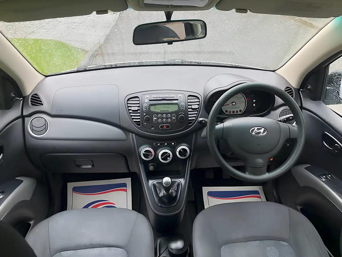Used 2010 Hyundai i10 Classic - Interior and Exterior details 4