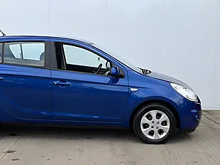 Used 2010 Hyundai i20 Comfort Blue - Interior and Exterior details 10