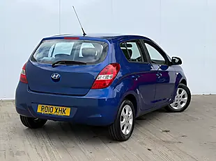 Used 2010 Hyundai i20 Comfort Blue - Interior and Exterior details 14