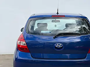 Used 2010 Hyundai i20 Comfort Blue - Interior and Exterior details 15