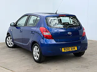Used 2010 Hyundai i20 Comfort Blue - Interior and Exterior details 16