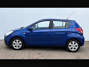 Used 2010 Hyundai i20 Comfort Blue - Interior and Exterior details 17