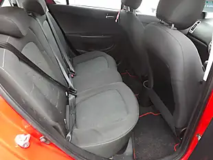 Used 2010 Hyundai I20 Comfort Red - Interior and Exterior details 8