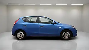 Used 2010 Hyundai I30 Classic Blue - Interior and Exterior details 8