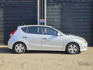 Used 2010 Hyundai I30 Classic Silver - Interior and Exterior details 6