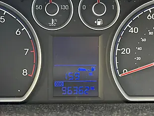 Used 2010 Hyundai I30 Edition Red - Interior and Exterior details 14