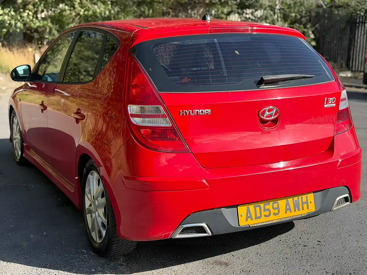 Used 2010 Hyundai I30 Edition Red - Interior and Exterior details 3