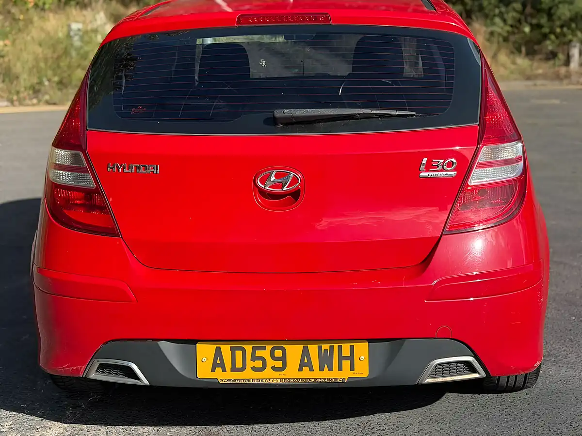 Used 2010 Hyundai I30 Edition Red - Interior and Exterior details 4