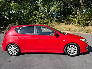 Used 2010 Hyundai I30 Edition Red - Interior and Exterior details 7