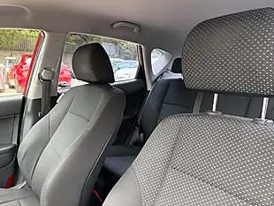 Used 2010 Hyundai I30 Edition Red - Interior and Exterior details 11