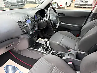 Used 2010 Hyundai I30 Edition Red - Interior and Exterior details 13