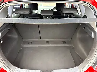 Used 2010 Hyundai I30 Edition Red - Interior and Exterior details 16