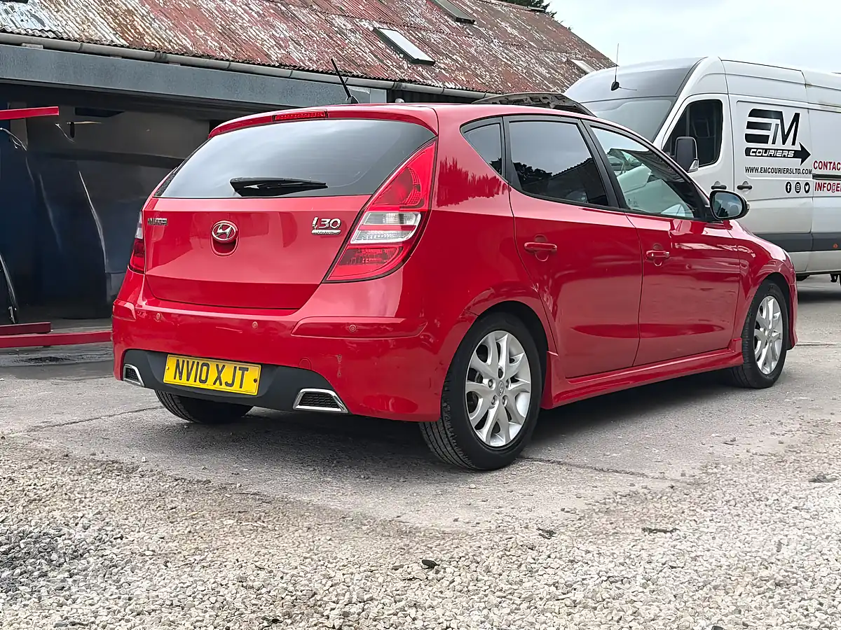 Used 2010 Hyundai I30 Edition Red - Interior and Exterior details 6