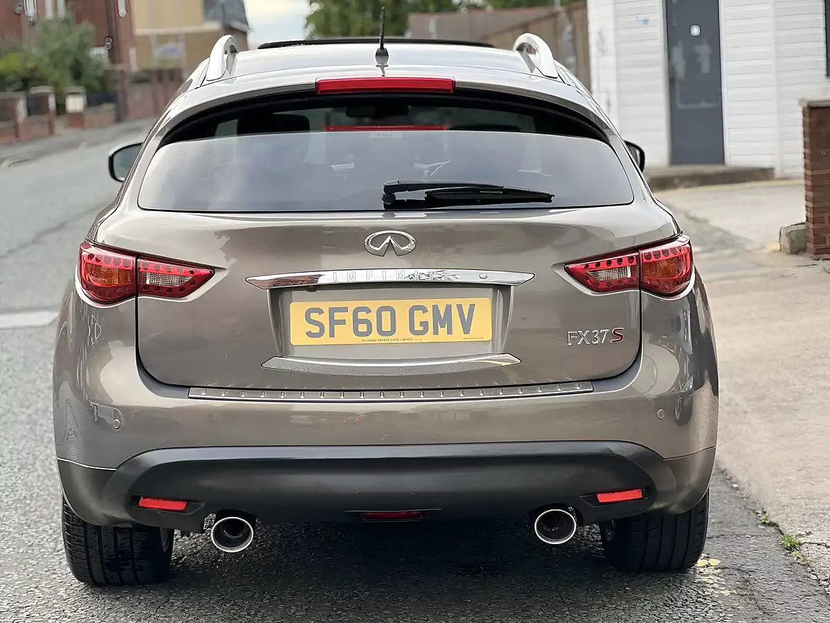 Used 2010 Infiniti Fx GT Premium Beige - Interior and Exterior details 9