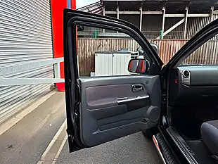 Used 2010 Isuzu Rodeo Denver Max Lwb D/C Black - Interior and Exterior details 17