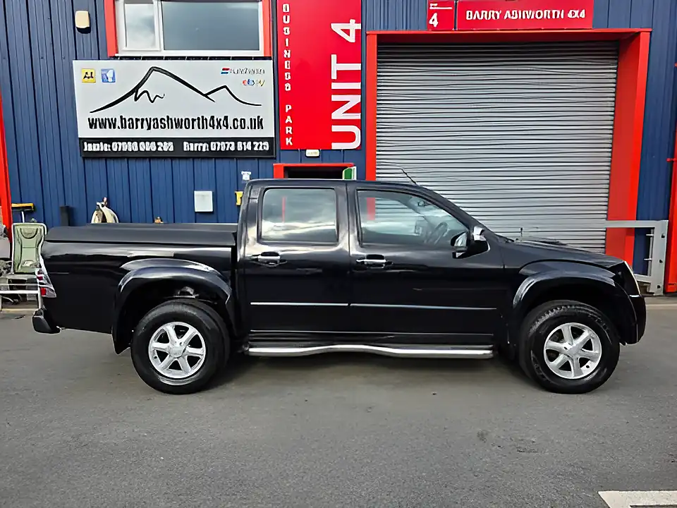 Used 2010 Isuzu Rodeo Denver Max Lwb D/C Black - Interior and Exterior details 4