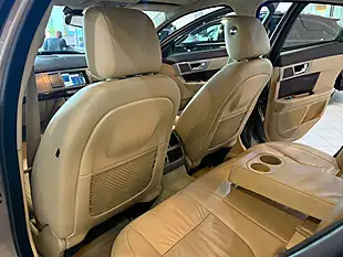 Used 2010 Jaguar Xf Luxury Grey - Interior and Exterior details 13