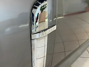 Used 2010 Jaguar Xf Luxury Grey - Interior and Exterior details 5