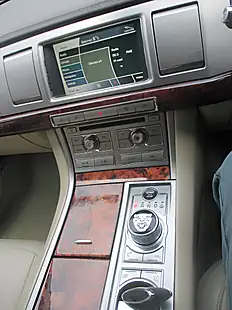 Used 2010 Jaguar Xf Luxury Red - Interior and Exterior details 10