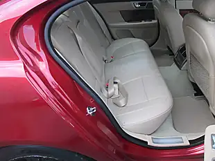 Used 2010 Jaguar Xf Luxury Red - Interior and Exterior details 8