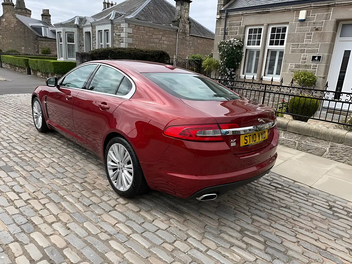 Used 2010 Jaguar Xf Premium Luxury Claret Red - Interior and Exterior details 6
