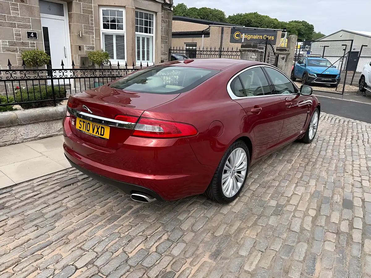 Used 2010 Jaguar Xf Premium Luxury Claret Red - Interior and Exterior details 8