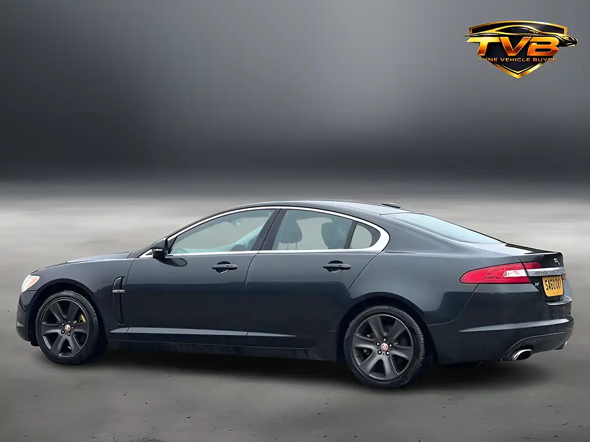 Used 2010 Jaguar Xf Premium Luxury Grey - Interior and Exterior details 8