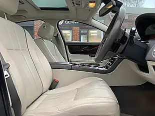 Used 2010 Jaguar Xj Portfolio Green - Interior and Exterior details 14