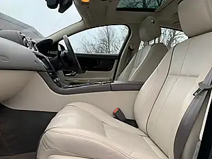 Used 2010 Jaguar Xj Portfolio Green - Interior and Exterior details 16