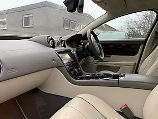 Used 2010 Jaguar Xj Portfolio Green - Interior and Exterior details 17