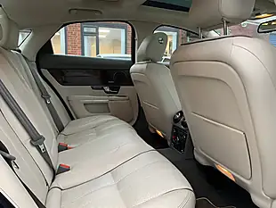 Used 2010 Jaguar Xj Portfolio Green - Interior and Exterior details 19