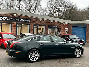 Used 2010 Jaguar Xj Portfolio Green - Interior and Exterior details 8