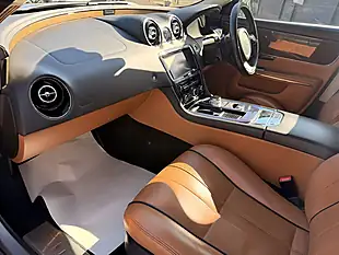 Used 2010 Jaguar Xj Portfolio Grey - Interior and Exterior details 13