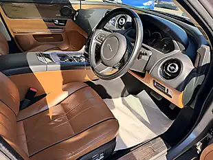 Used 2010 Jaguar Xj Portfolio Grey - Interior and Exterior details 18