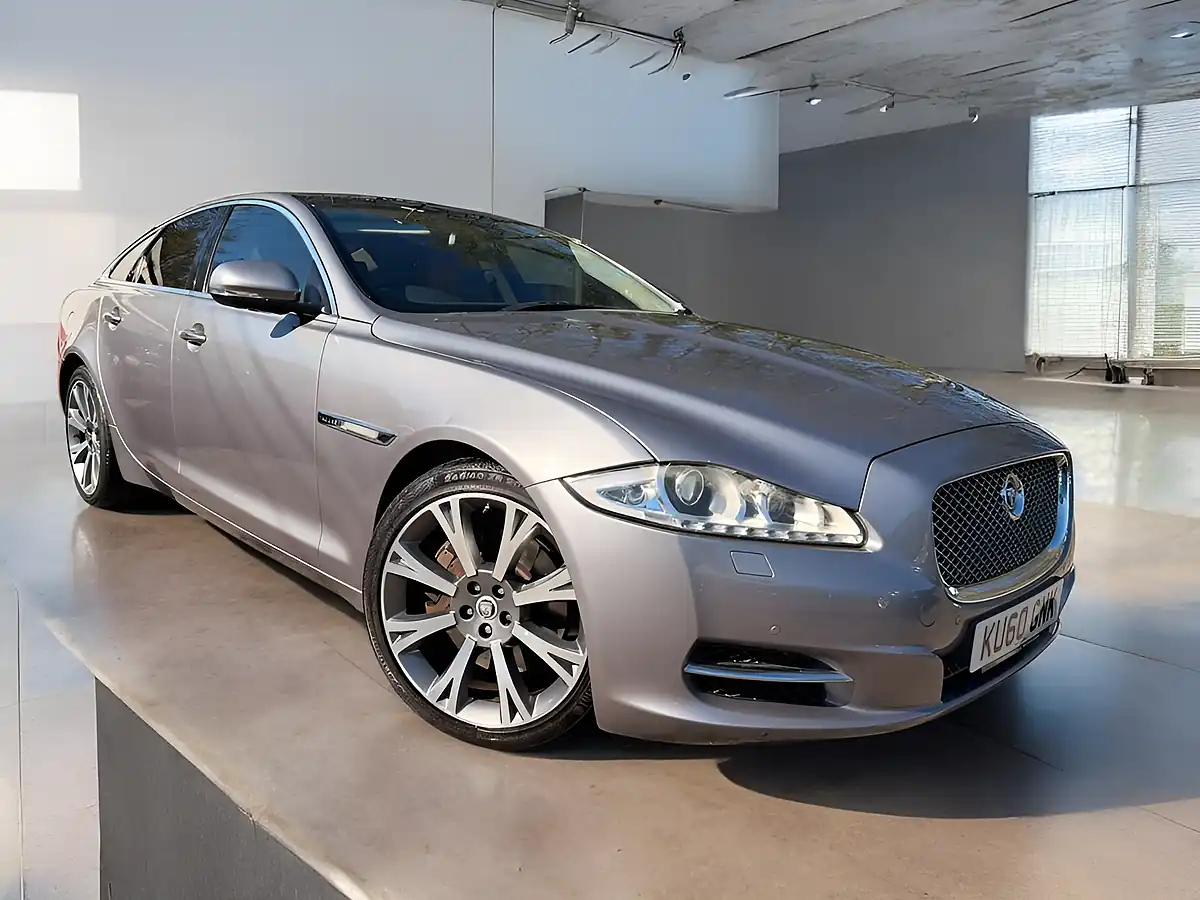 Used 2010 Jaguar Xj Portfolio Grey - Interior and Exterior details 2