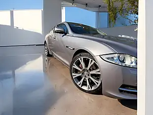 Used 2010 Jaguar Xj Portfolio Grey - Interior and Exterior details 5